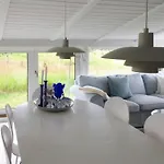 Vakantiehuis Spacious House With Sea View In North Jutland *