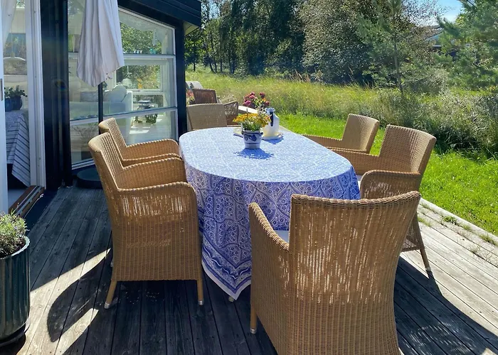 Spacious House With Sea View In North Jutland בית נופש Bindslev